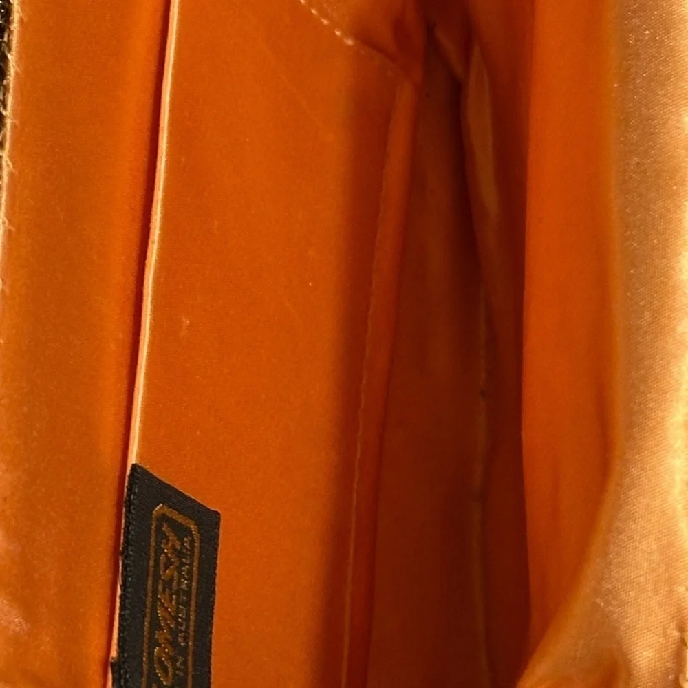 Glomesh gold branded